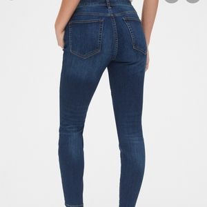 Gap true skinny jeans